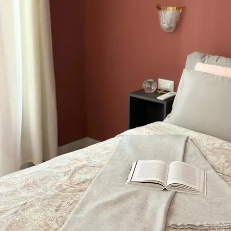3bdr In The Heart Of Rom