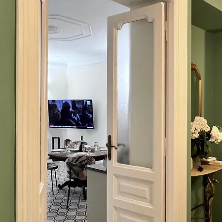 3bdr In The Heart Of Apartment *