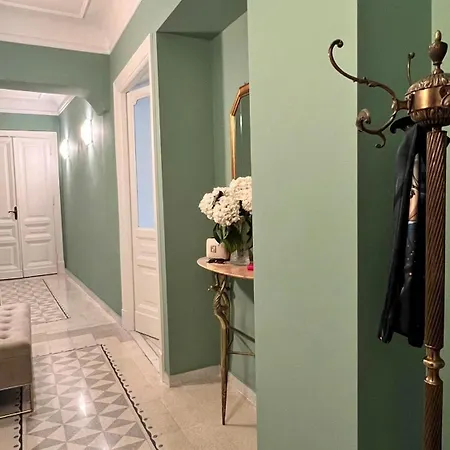 Apartment 3bdr In The Heart Of